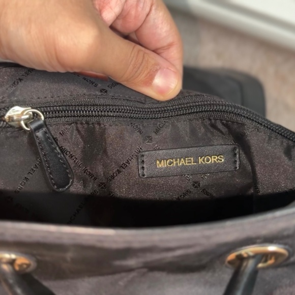 MICHAEL KORS Abbey Large Nylon Backpack - Picture 5 of 10